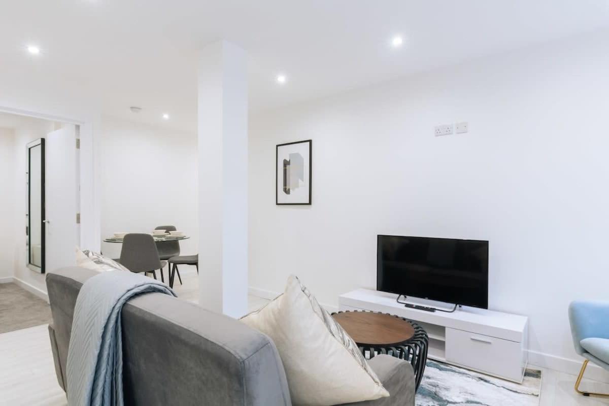 Modern 1 Bedroom Apartment In Central Ipswich Exterior foto